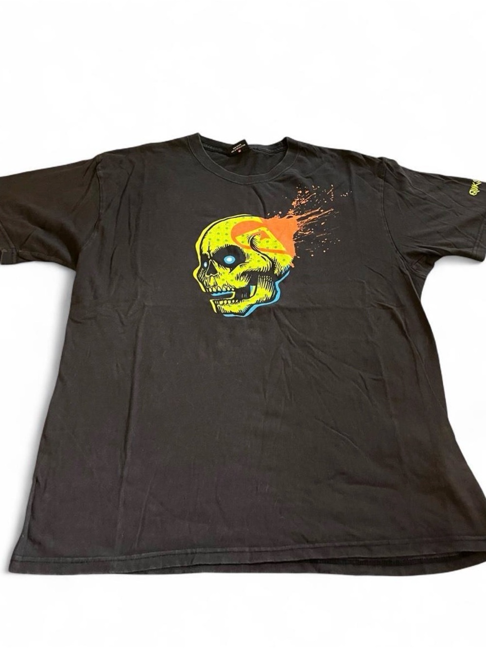 Men’s Y2K Quiksilver Skull Black Graphic T-shirt Short Sleeve Size L